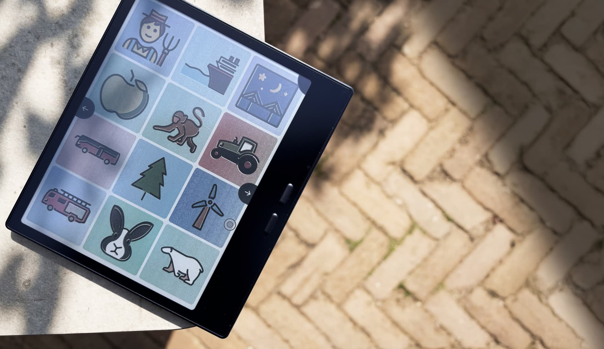 Miniberry tablet showing Music box